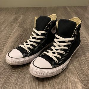 Converse Black High Tops Men’s 11 Women’s 13
